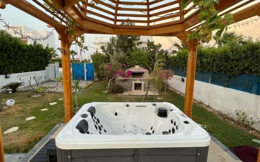 Villa for Sale in SahlHasheesh with Private Pool and Private Beach